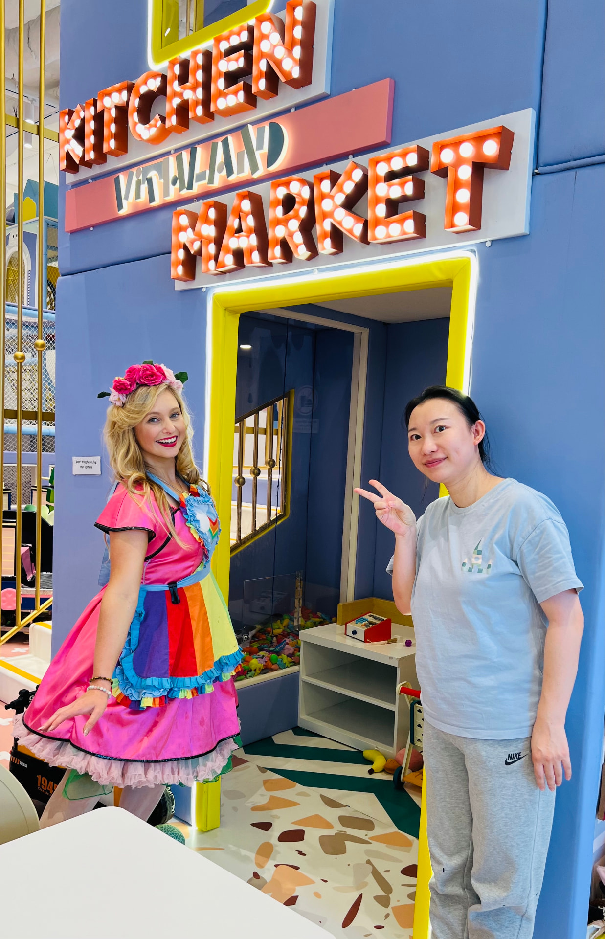Fairy La La meeting kids at Vitaland indoor play centre